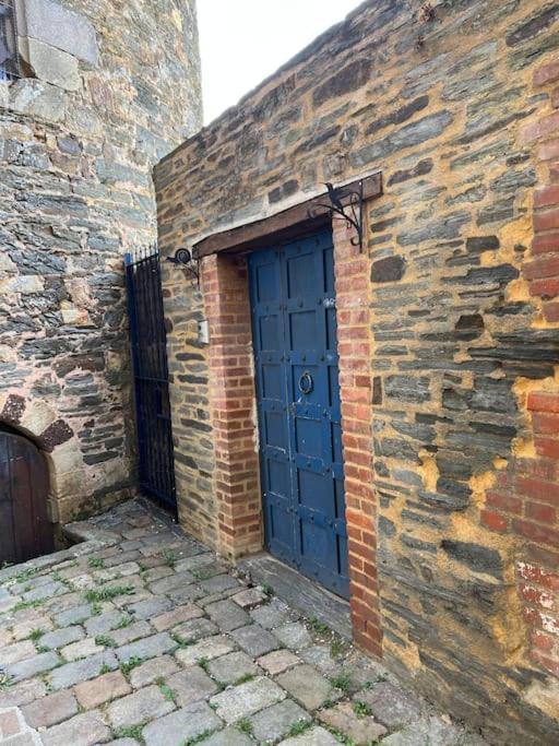 Le Saint Julien Au Coeur Du Centre Historique De Châteaugiron Exteriér fotografie